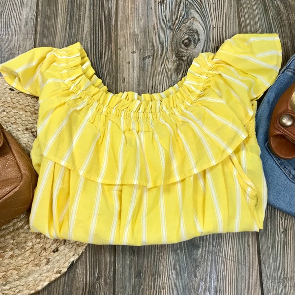 NWT A.n.a. Ruffled yellow striped top. SZ Lg. - Picture 8 of 8